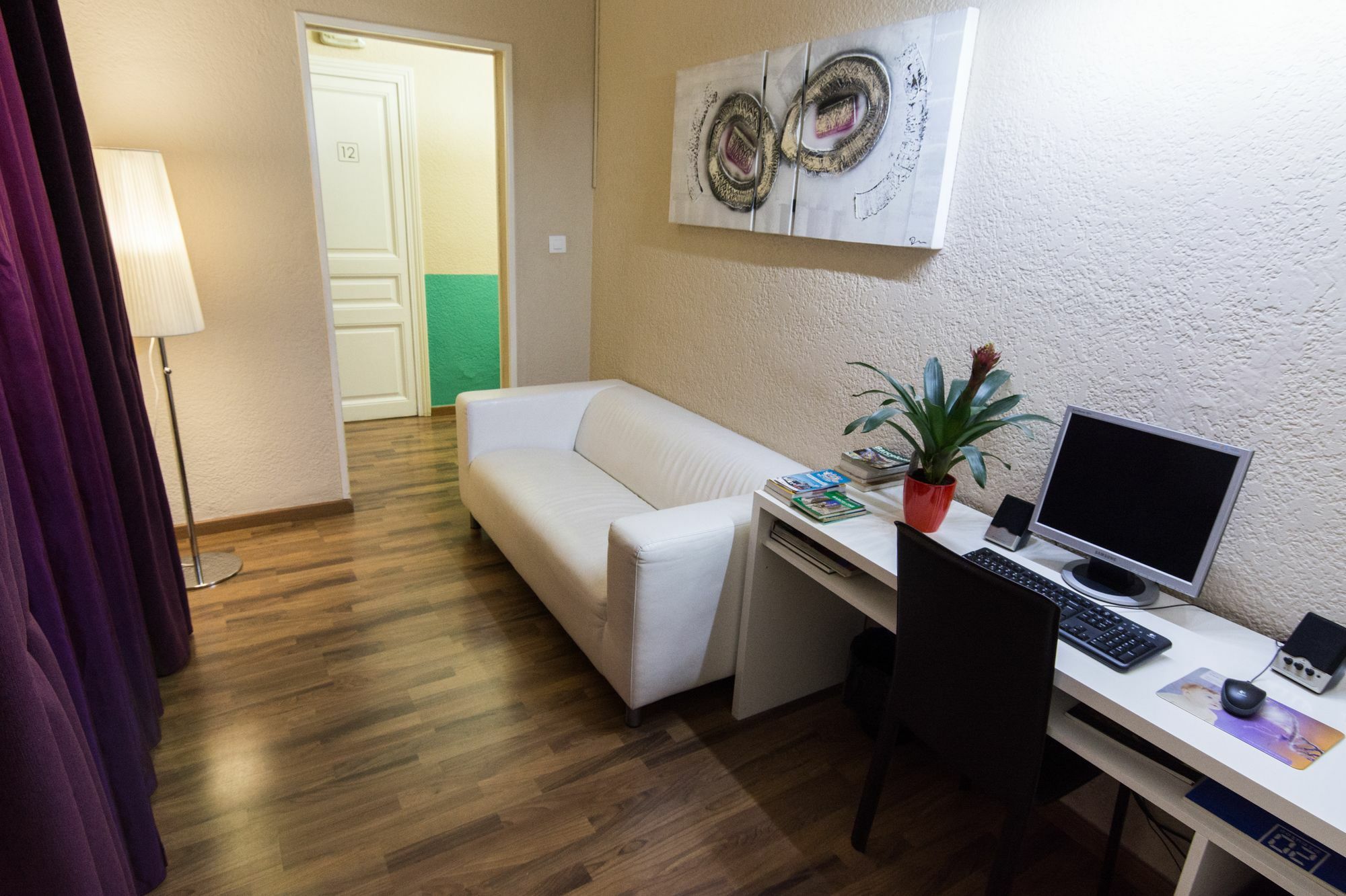 Hostal Lesseps Barcelona Ngoại thất bức ảnh