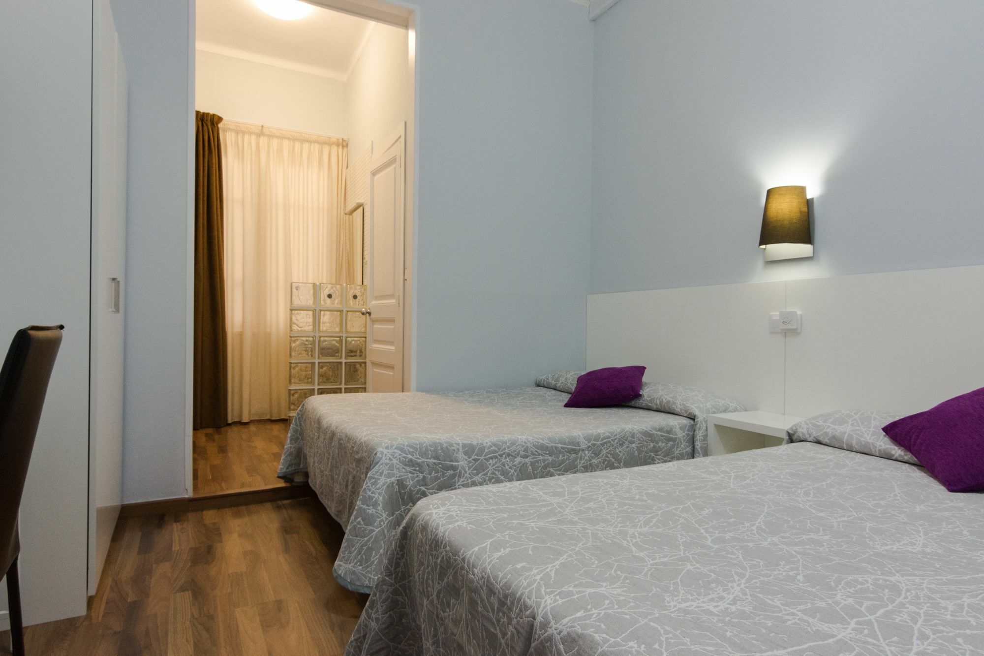 Hostal Lesseps Barcelona Ngoại thất bức ảnh