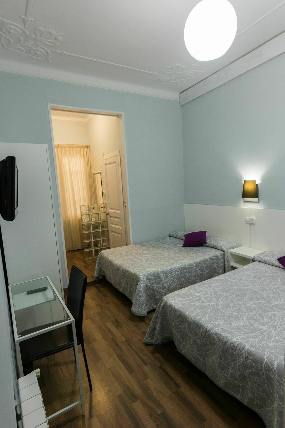 Hostal Lesseps Barcelona Ngoại thất bức ảnh