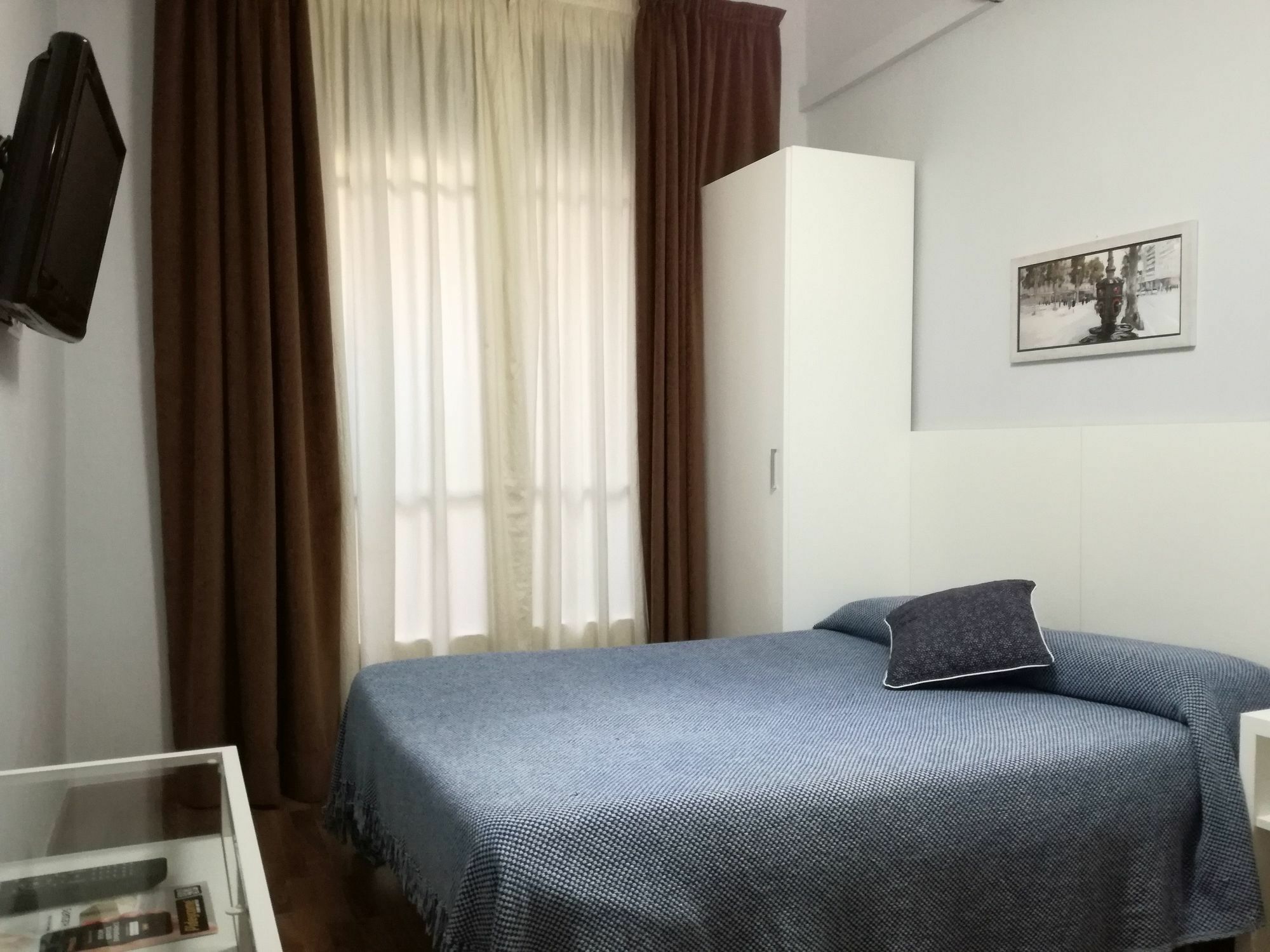 Hostal Lesseps Barcelona Ngoại thất bức ảnh